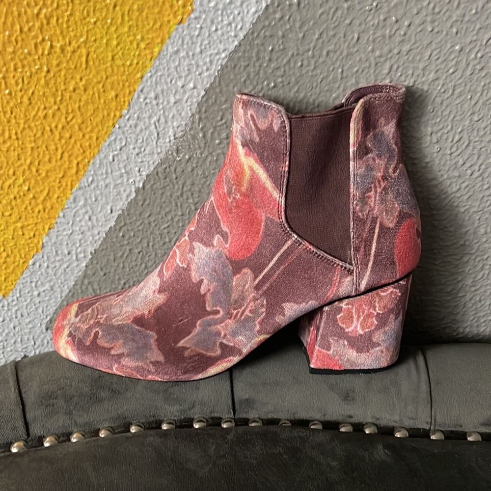 Cute Booties - image 2